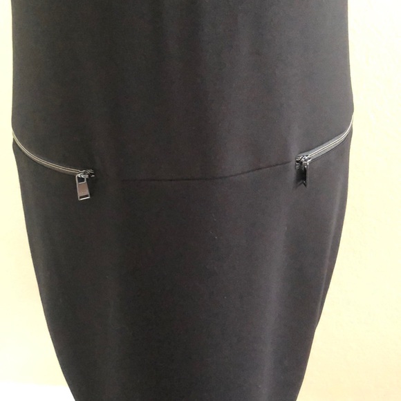 Sleeveless black dress! - Picture 3 of 5